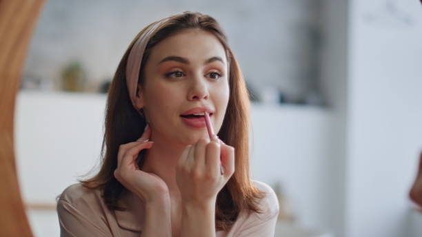 Unlocking the Secrets of the Viral Lip Liner Technique for Fuller Lips